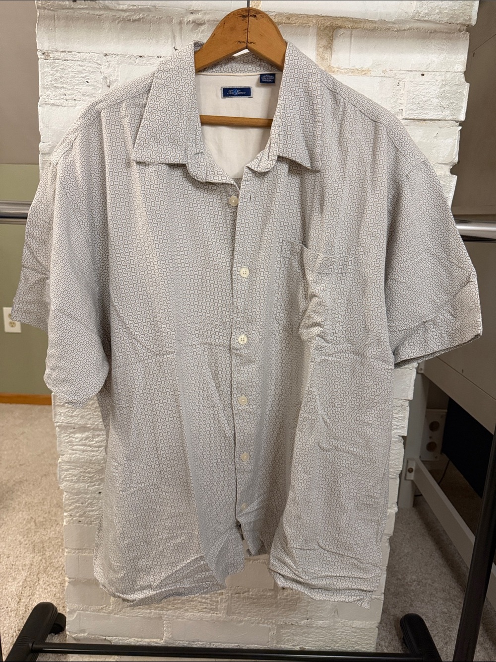 Tom James Short-Sleeve Camp Shirt — Light Gray Microprint